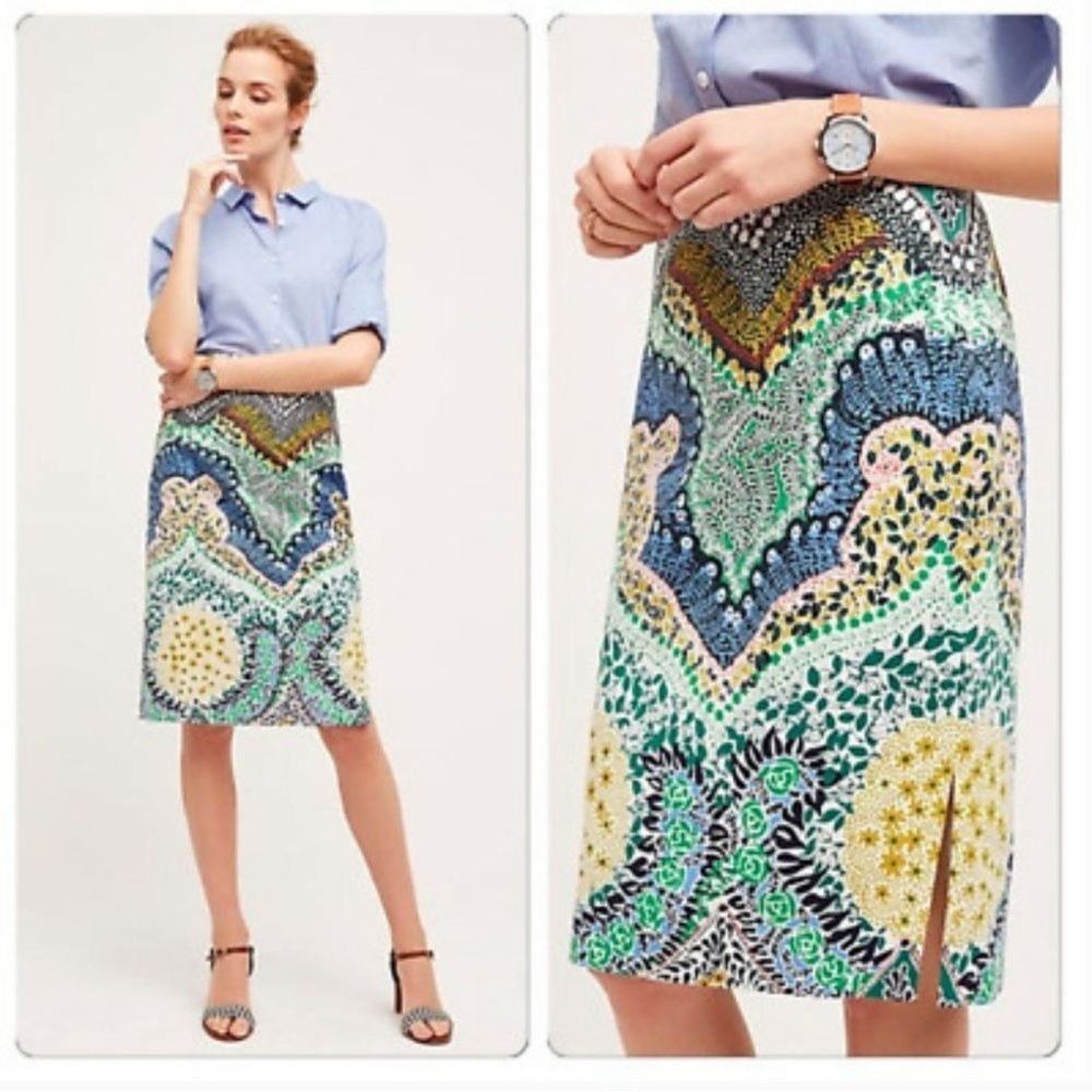 Moulinette Soeurs patterned pencil skirt with double side slits. Size 4